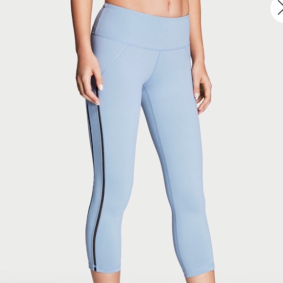 NWT Victoria’s Secret Knockout Capri - Picture 1 of 5